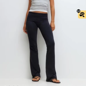 Gråa  bootcut yogapants - soft touch folded trouser från Gina, kommer inte till användning ❤️