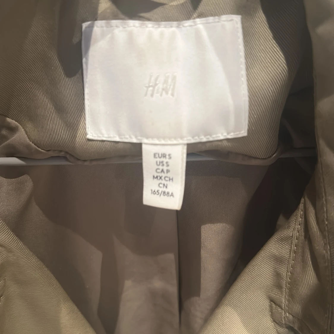 Mörk Beige trenchcoat H&M - 2
