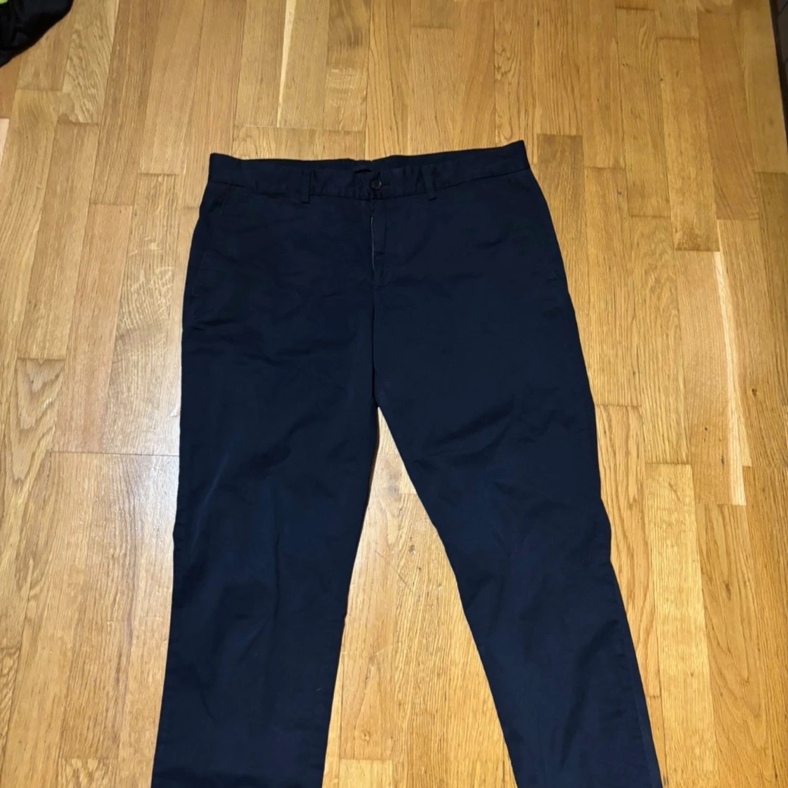 Svarta chinos från J.Lindeberg