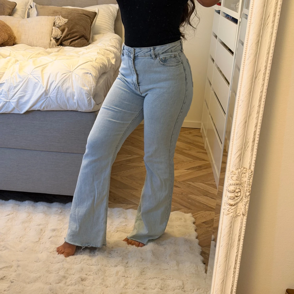 Ljusblå bootcut jeans med hög midja - 2