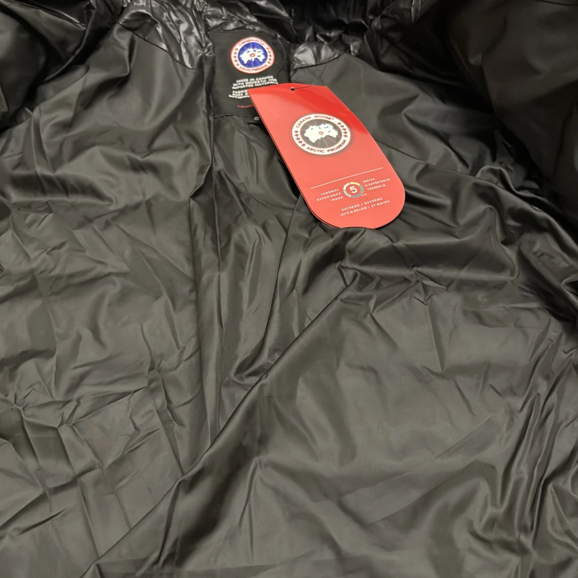 Svart dunjacka från Canada Goose S - 3