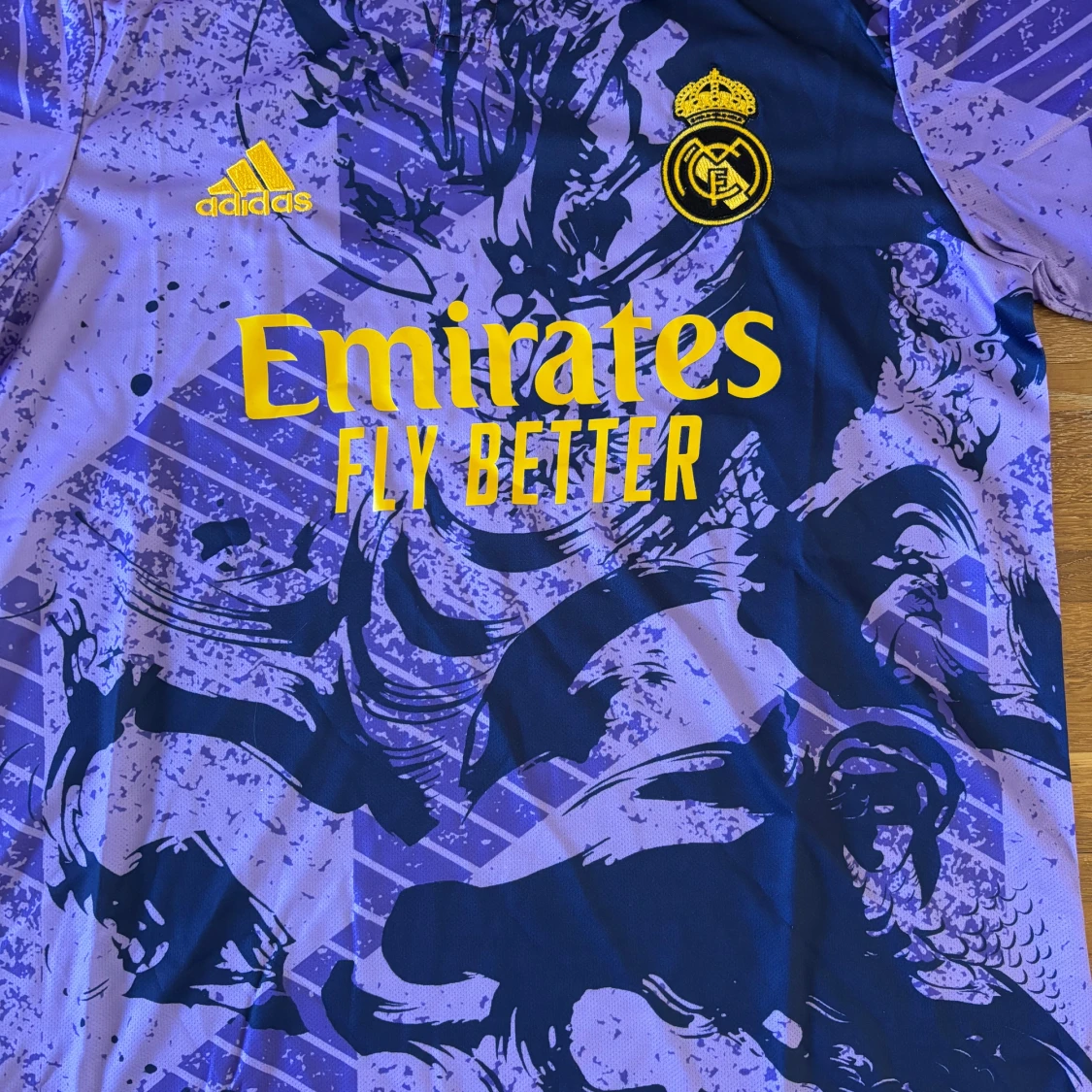 Real Madrid lila bortatröja Adidas M  | Lätt & ventilerande - 1