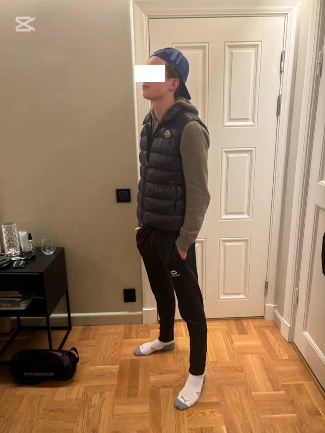 Svart dunväst från Moncler - 1