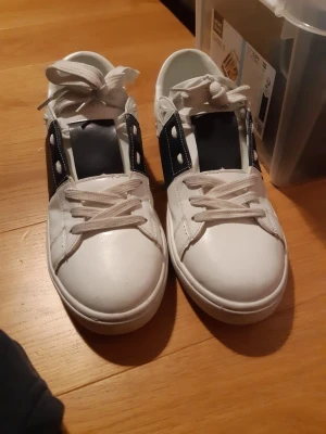 Valentino garavani - Stl 38