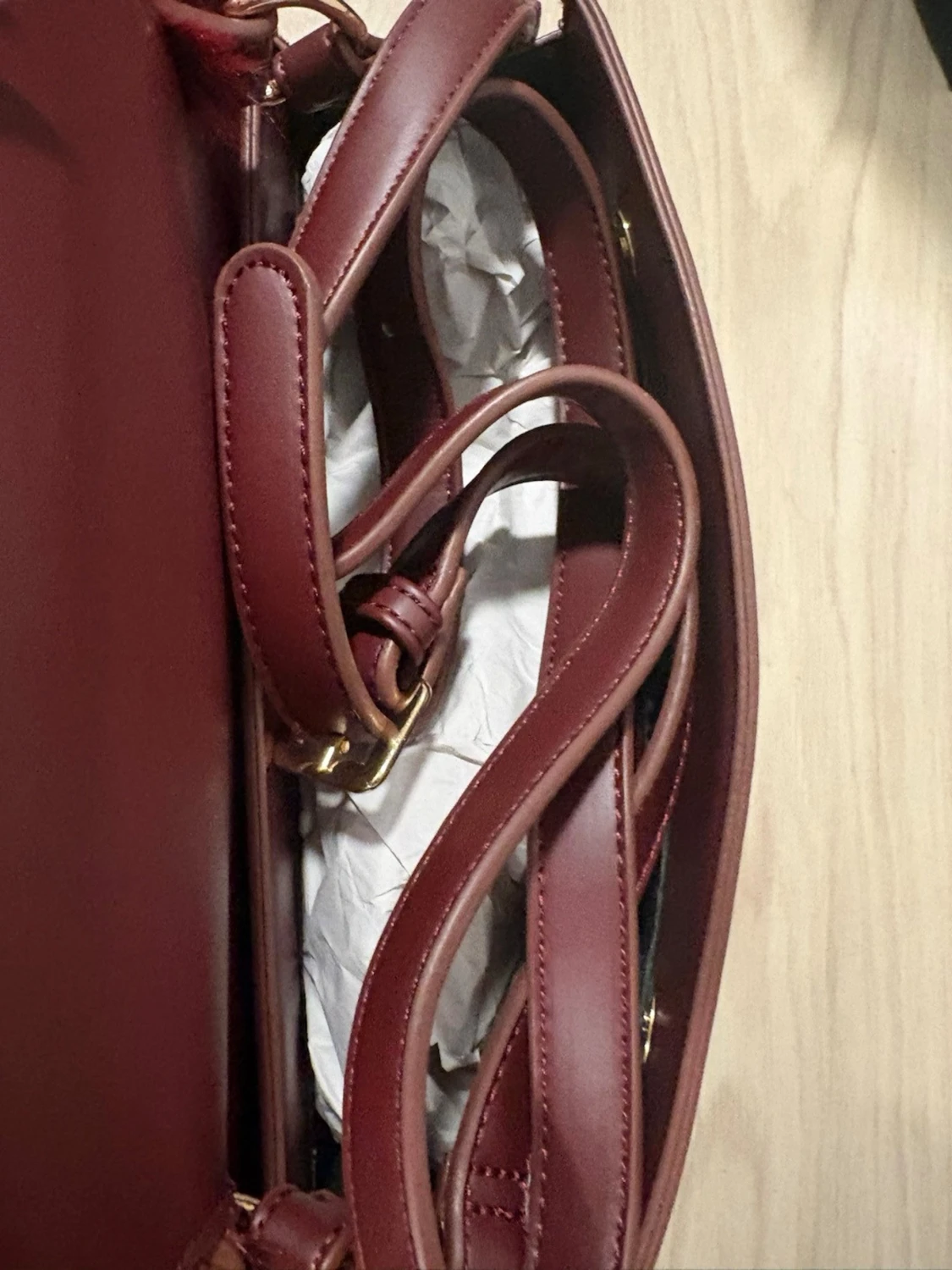 Vinröd handväska från Inyati - 3