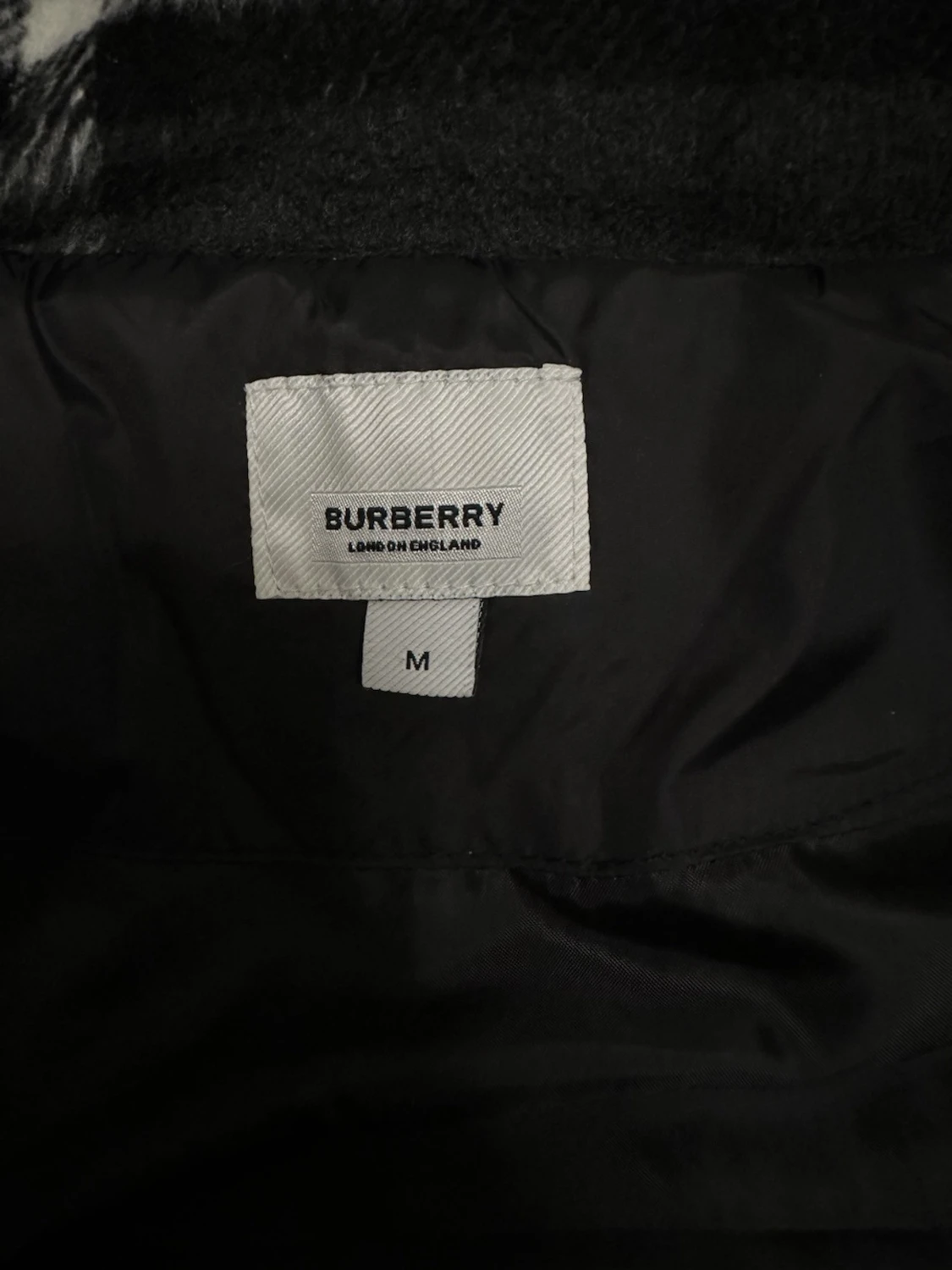 Svart pufferjacka från Burberry - 3