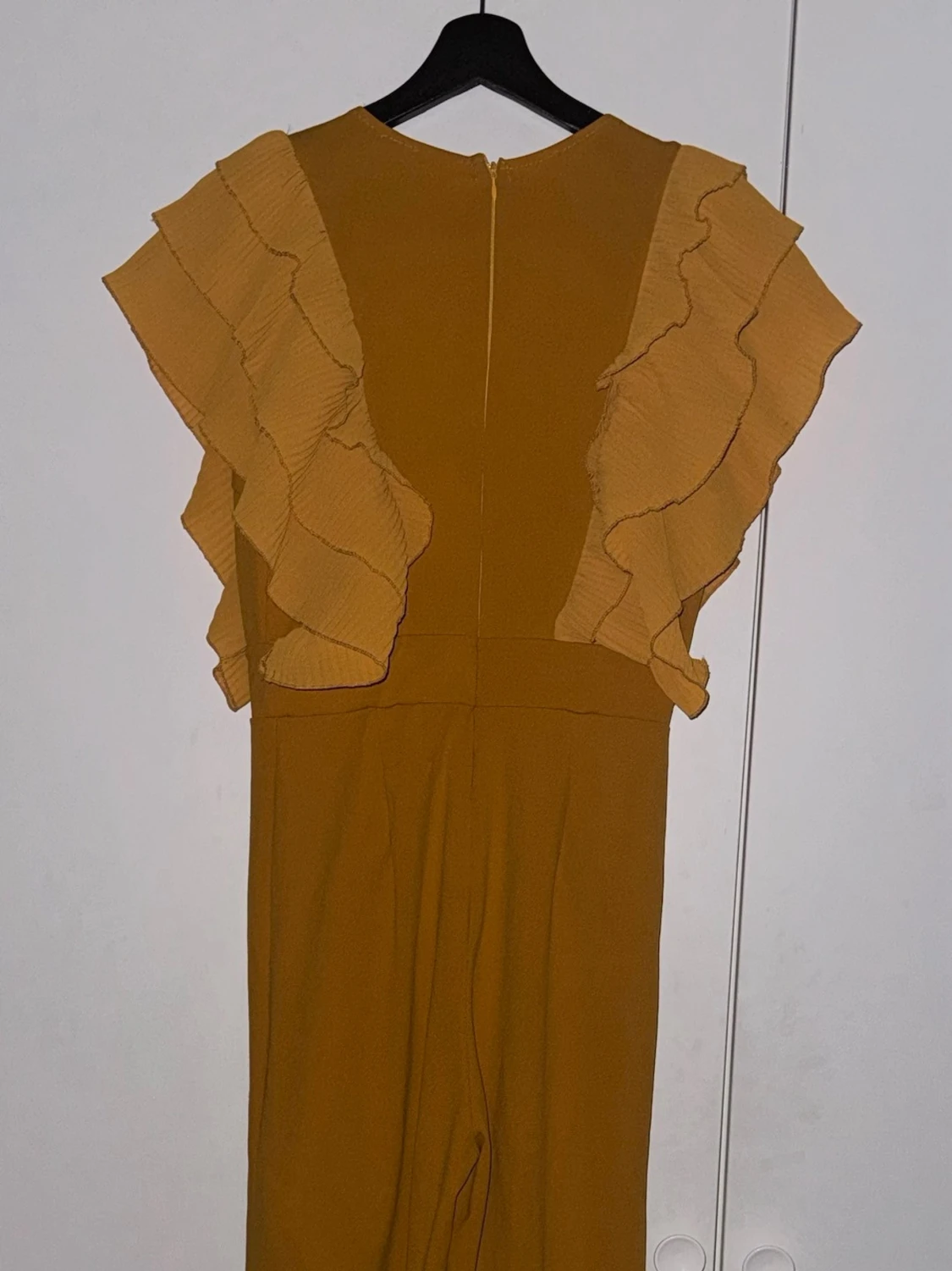 Senapsgul byxdress med volangärmar - 1