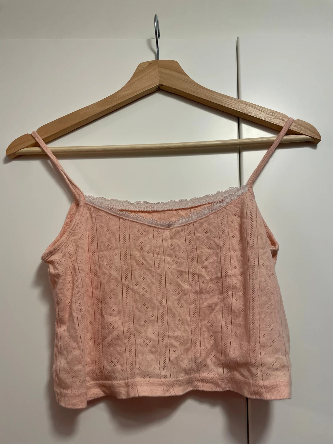 aprikosfärgat linne