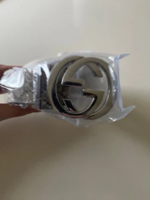 Beige G bälte  - Riktigt bra kvalité, helt nytt, inga diffekter