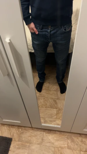 Slim jeans  - Slim jeans - Storlek: 31/32 - Mycket bra skick - Nypris: 1499kr - Mitt pris: 199kr - hör av dig vid funderingar 💫