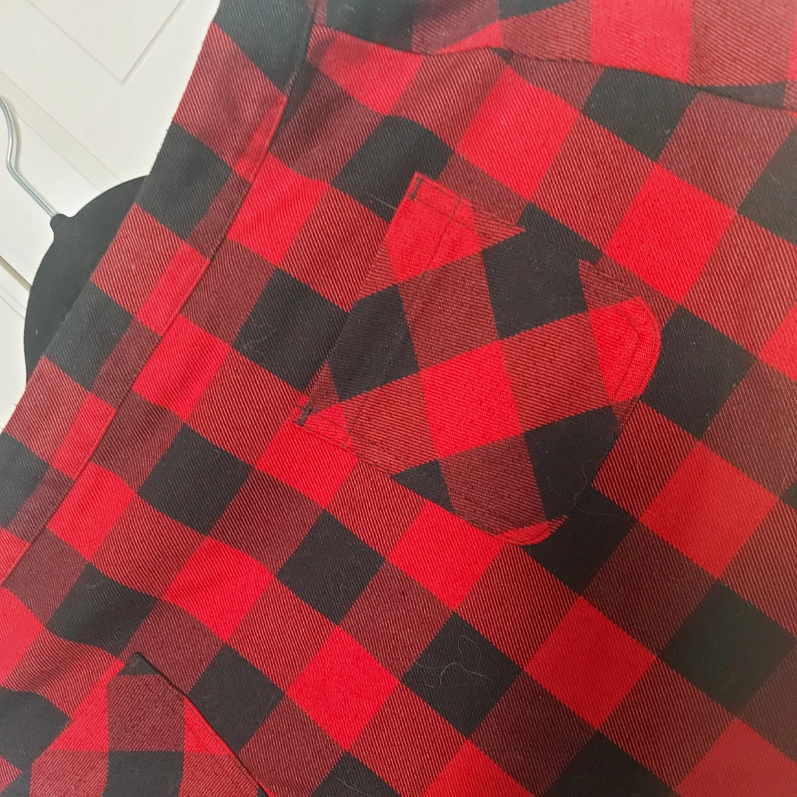 Rutig röd minikjol från H&M Divided - 1