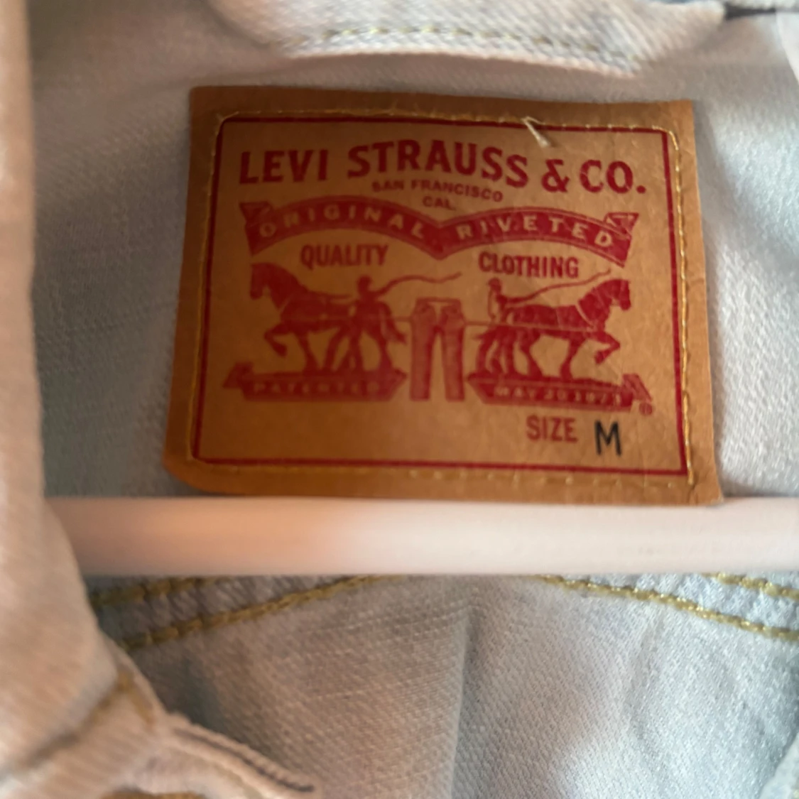 Ljusblå jeansväst från Levi's - 1