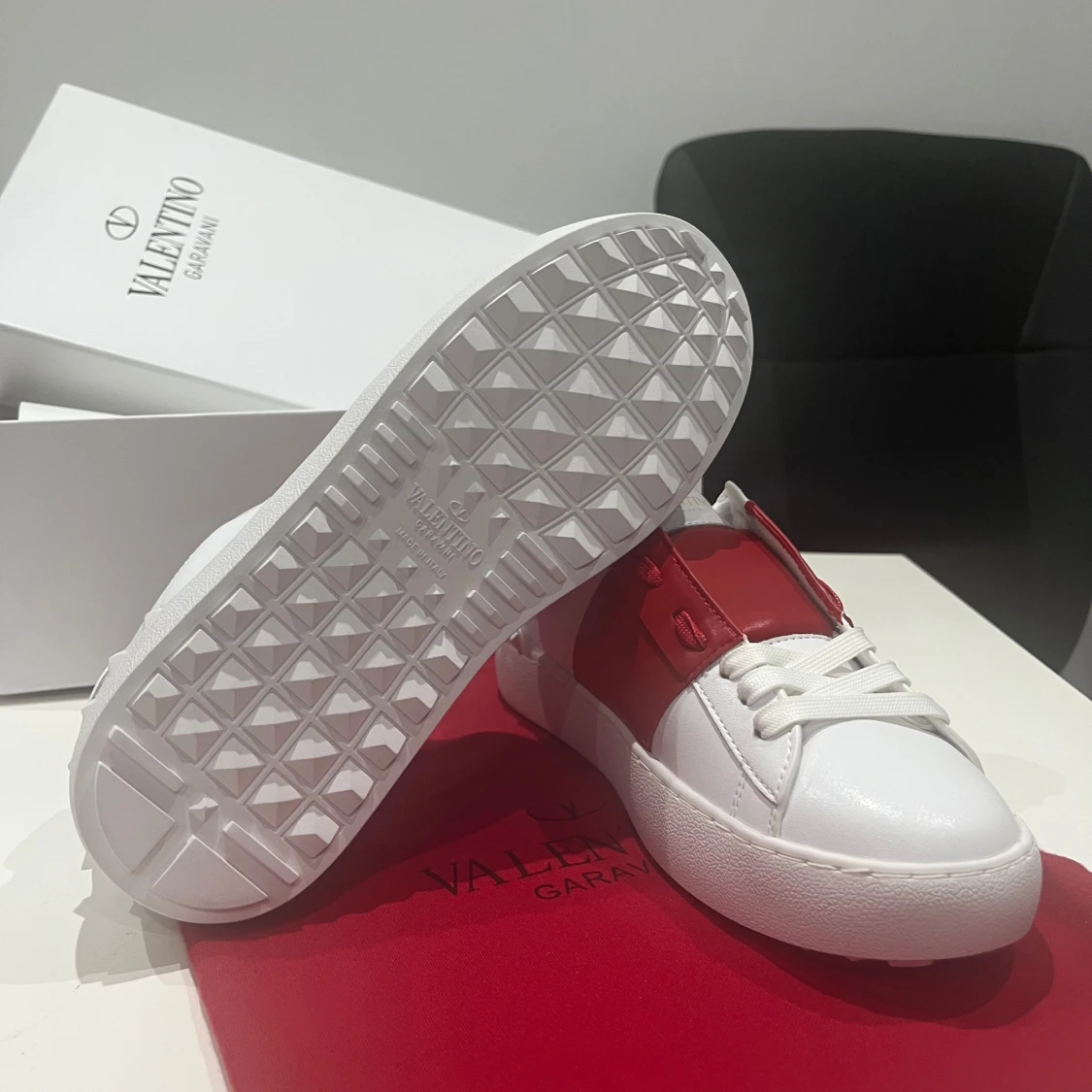 Valentino Garavani Open Sneakers Röd/Vit