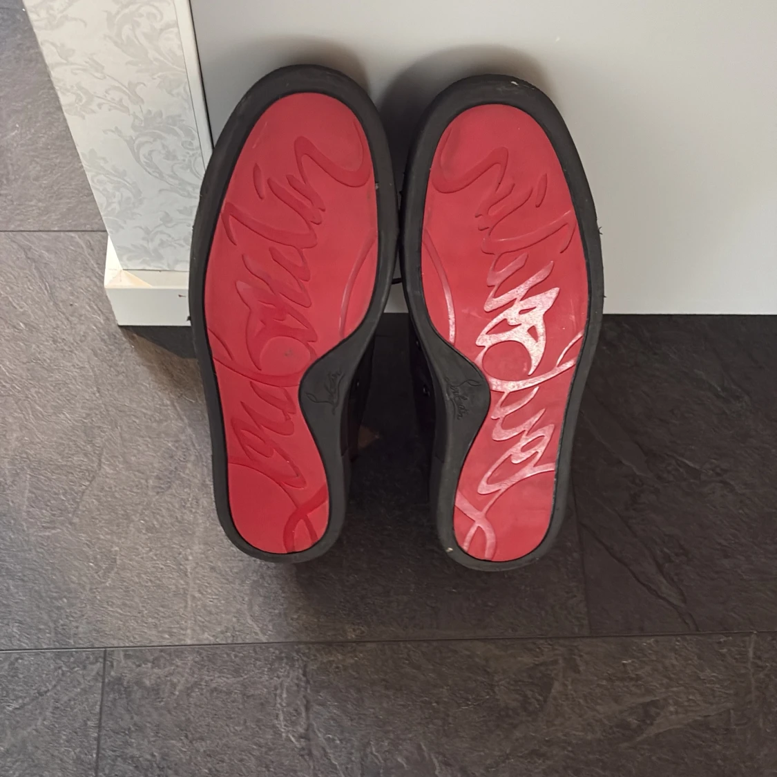 Christian Louboutin svarta sneakers med nitar - 2