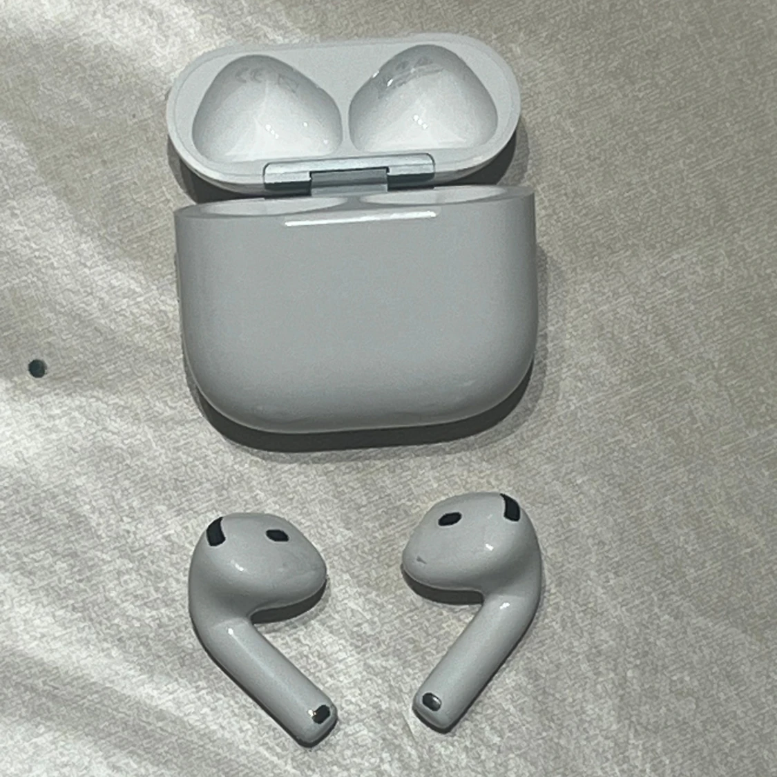 Airpod 4 - 3