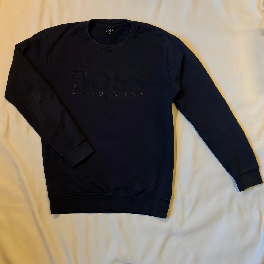 Svart sweatshirt från Hugo Boss