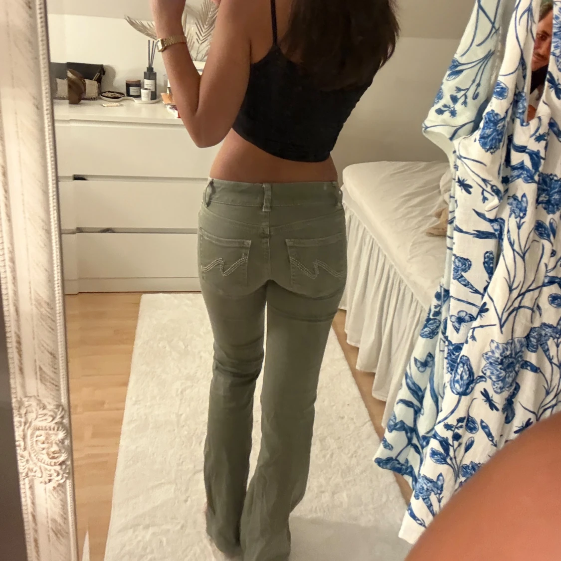 Gröna bootcut byxor från Nelly - 1