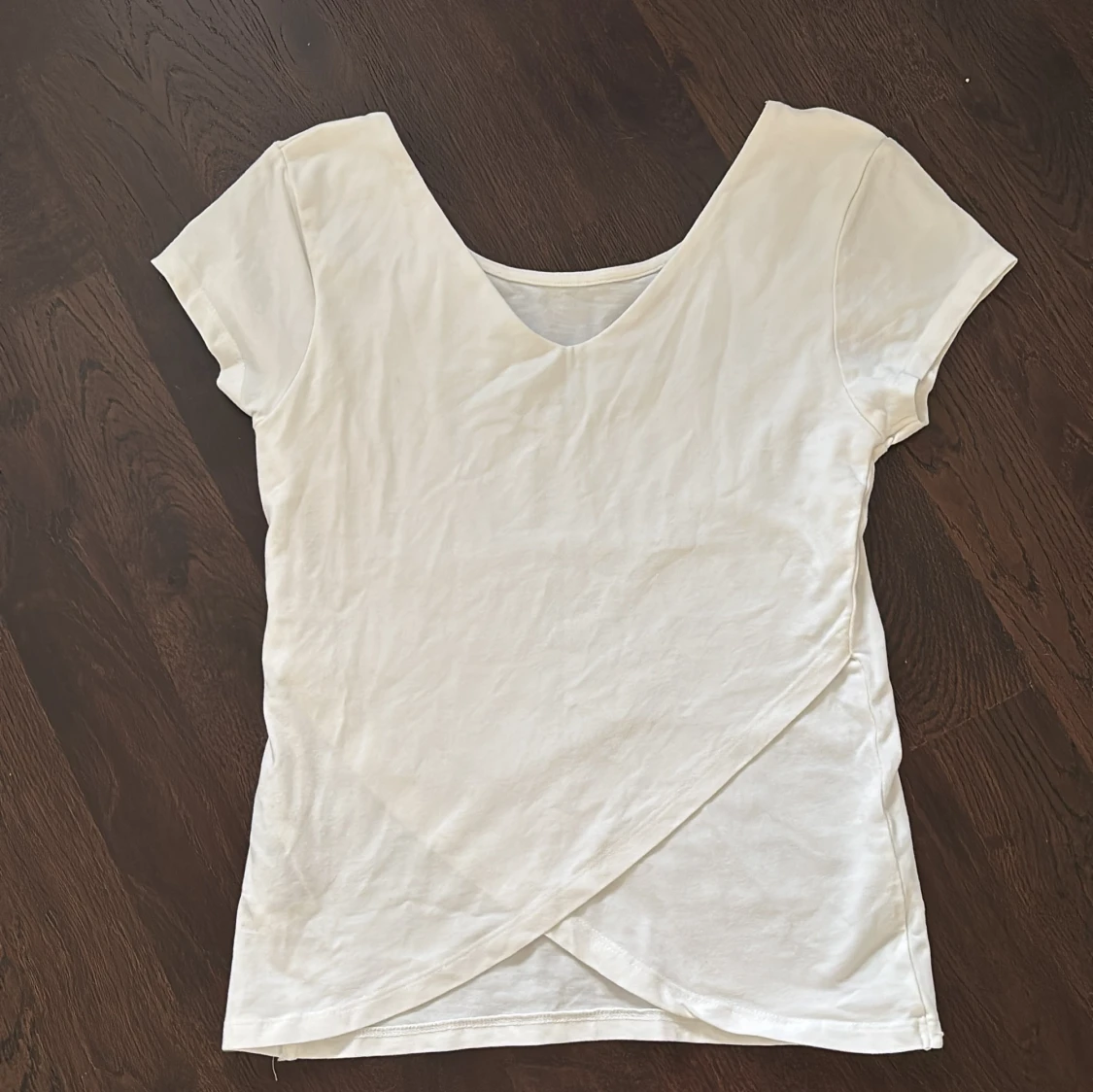 Vit omlottopp från Cubus