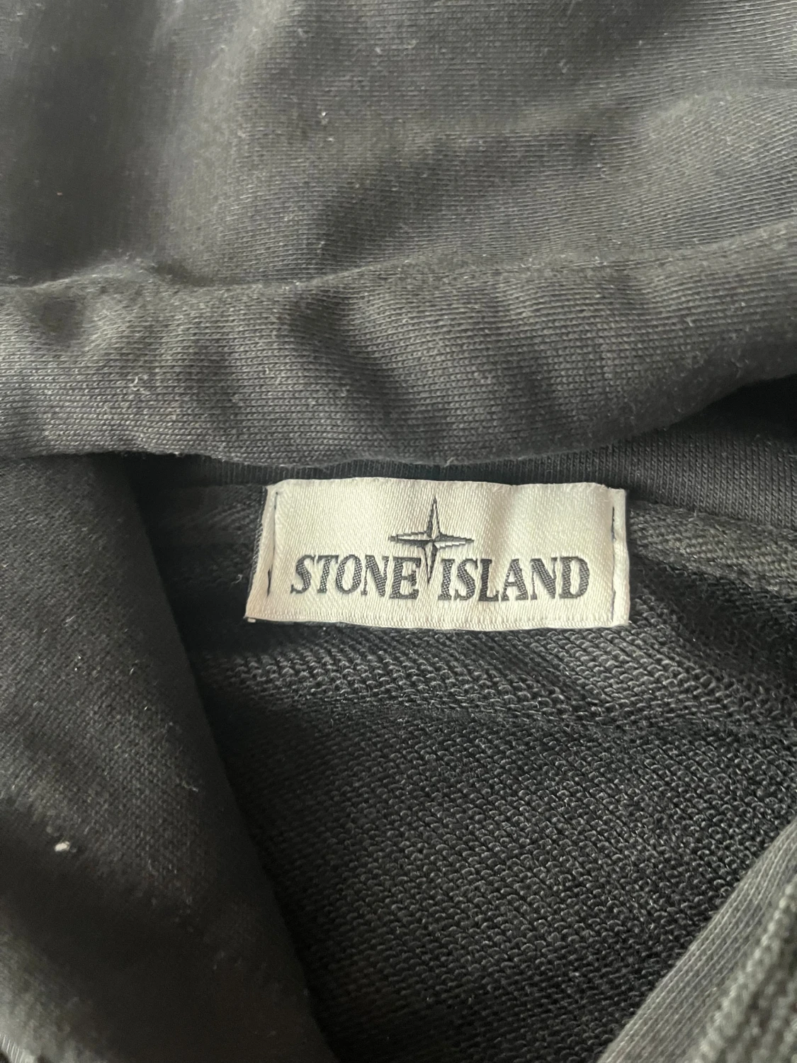 Black Istone island - 2