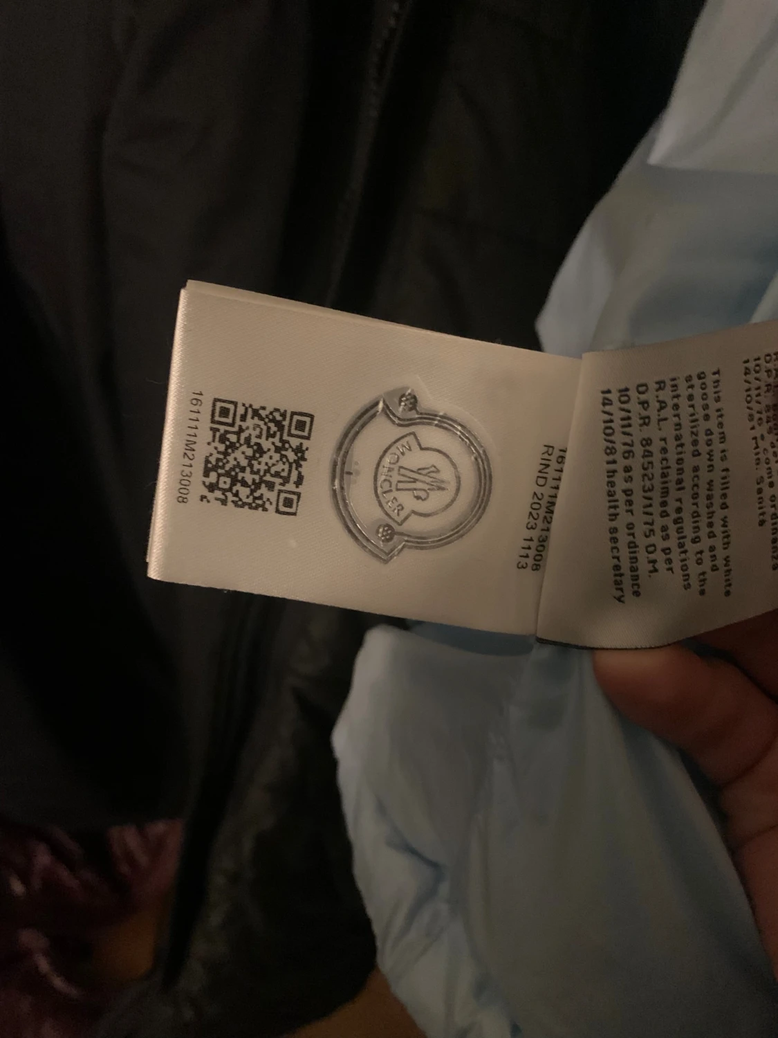 Ljusblå pufferjacka från Moncler - 3