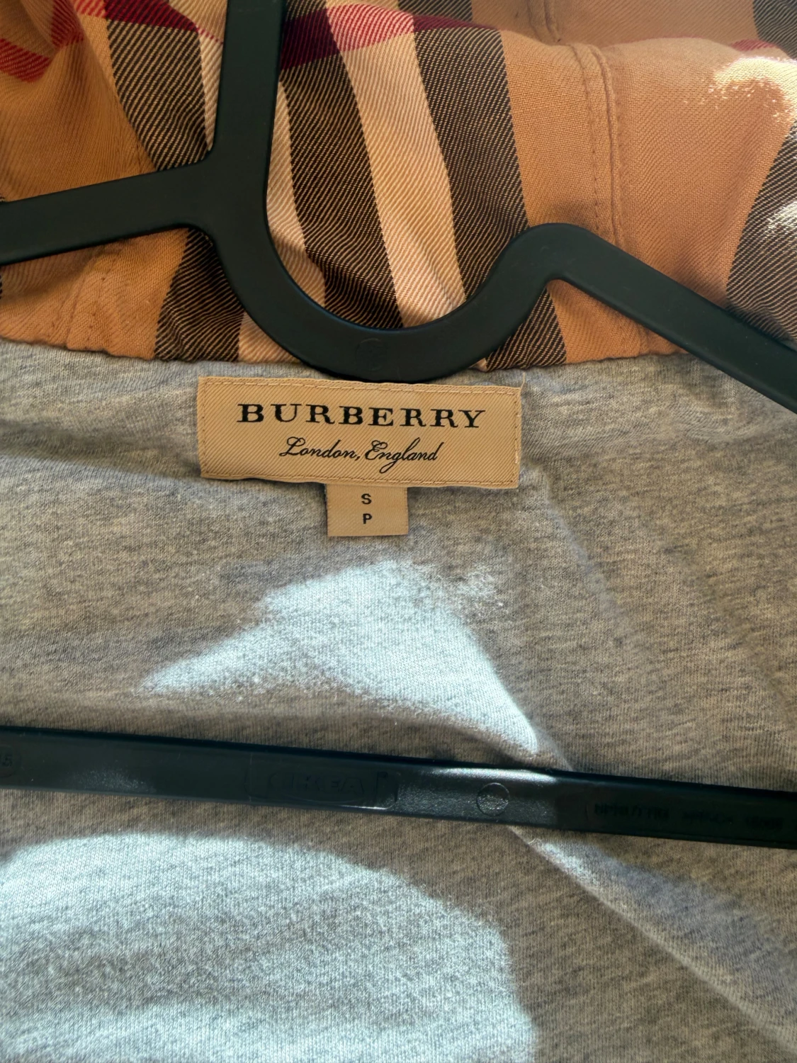 Grå Burberry hoodie med dragkedja Äkta  - 3