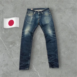 Edwin selvedge jeans  - Säljer nu dessa otroligt feta Edwin jeans i högkvalitativ japansk selvedge🇯🇵. Storlek 31/32 men sitter som 30/32. Pris kan diskuteras 😊