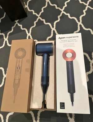 Dyson Supersonic  - Hejsan, fick den här i födelsedagspresent men har redan en hårfrön som jag är van och använda i så vill verkligen sälja den