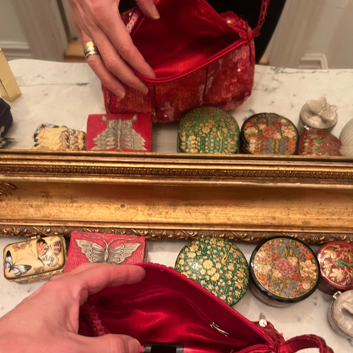 Röd paljettväska - 1