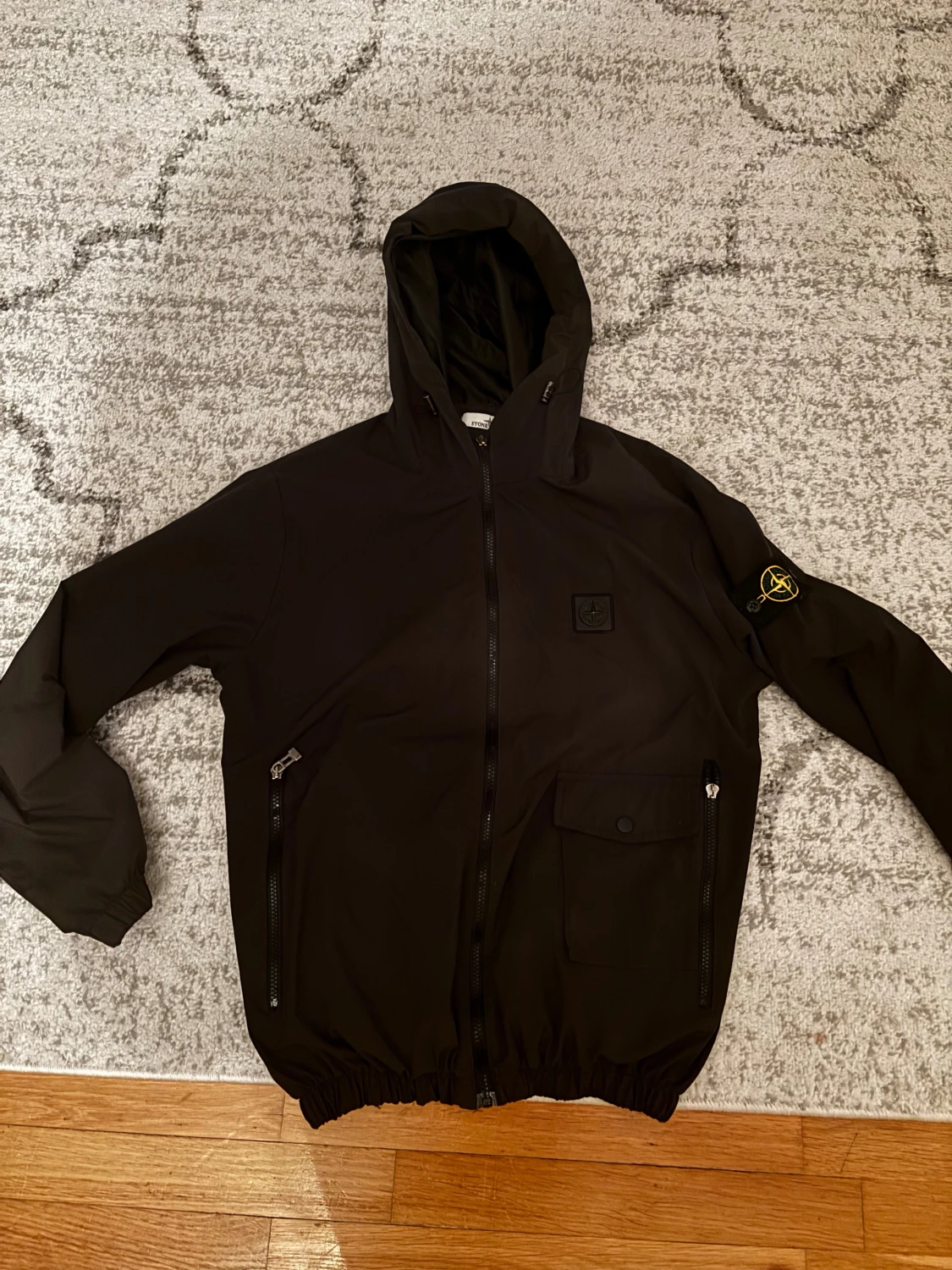 Svart vindjacka Stone Island L - 1