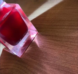 Tom Ford Lost Cherry  - Tom Ford Lost Cherry Eau de Parfum, de är halva kvar. 1,5/3