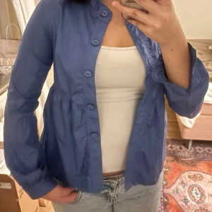 Blå kofta - Jätte snygg!