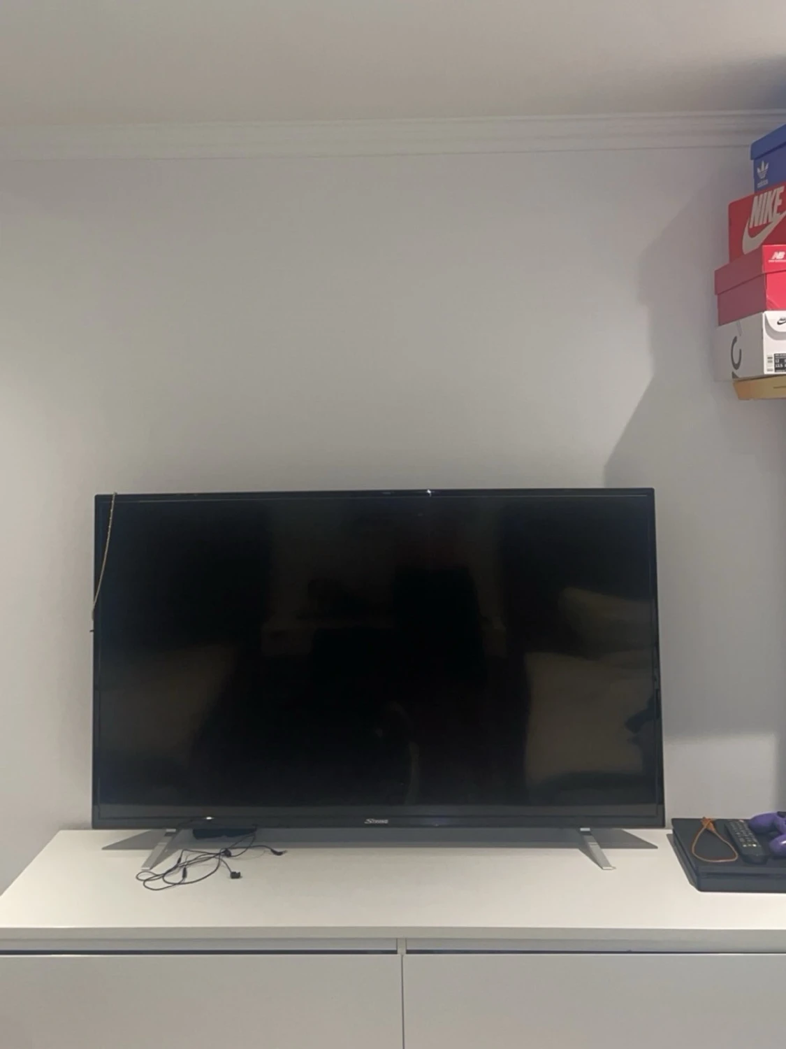 Strong LED-TV