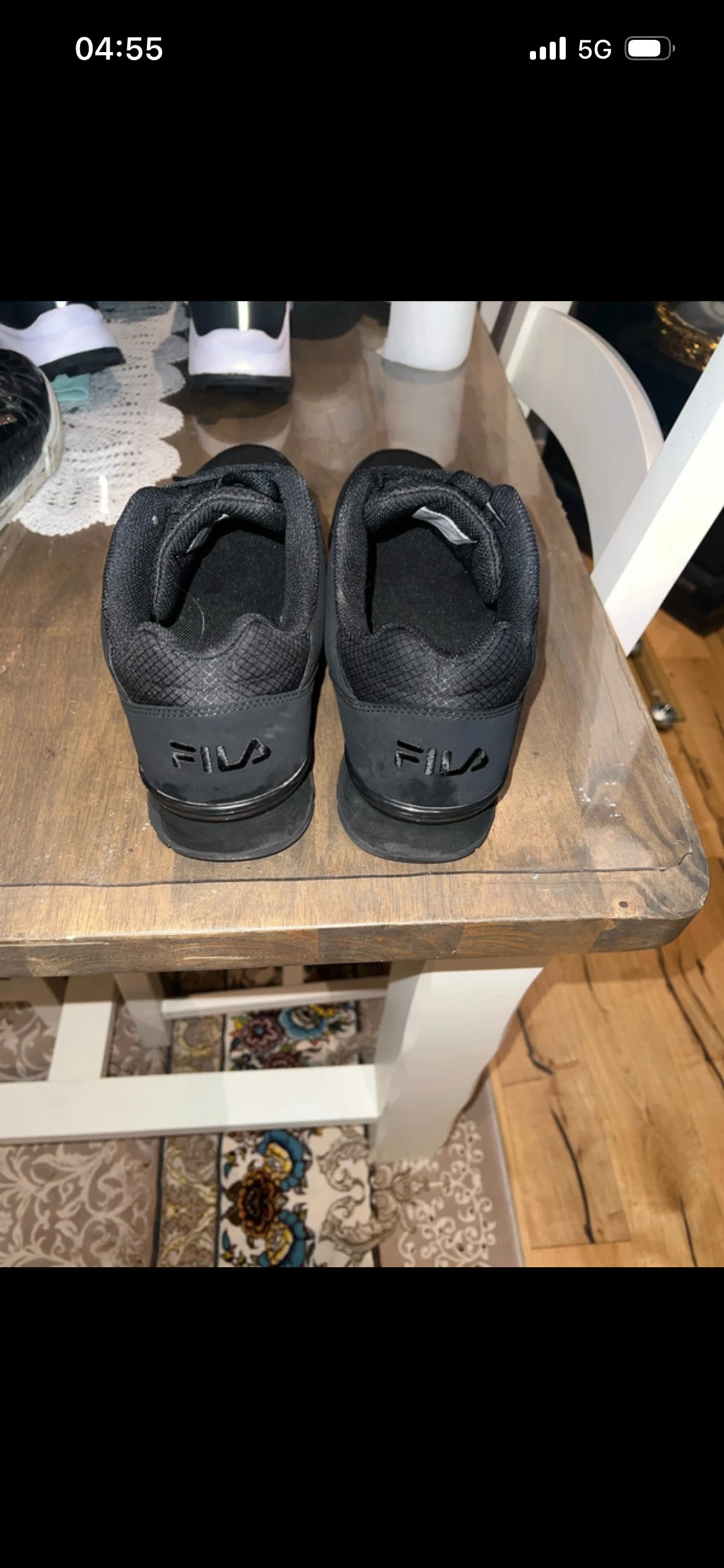 Svarta Fila sneakers med meshdetaljer - 3