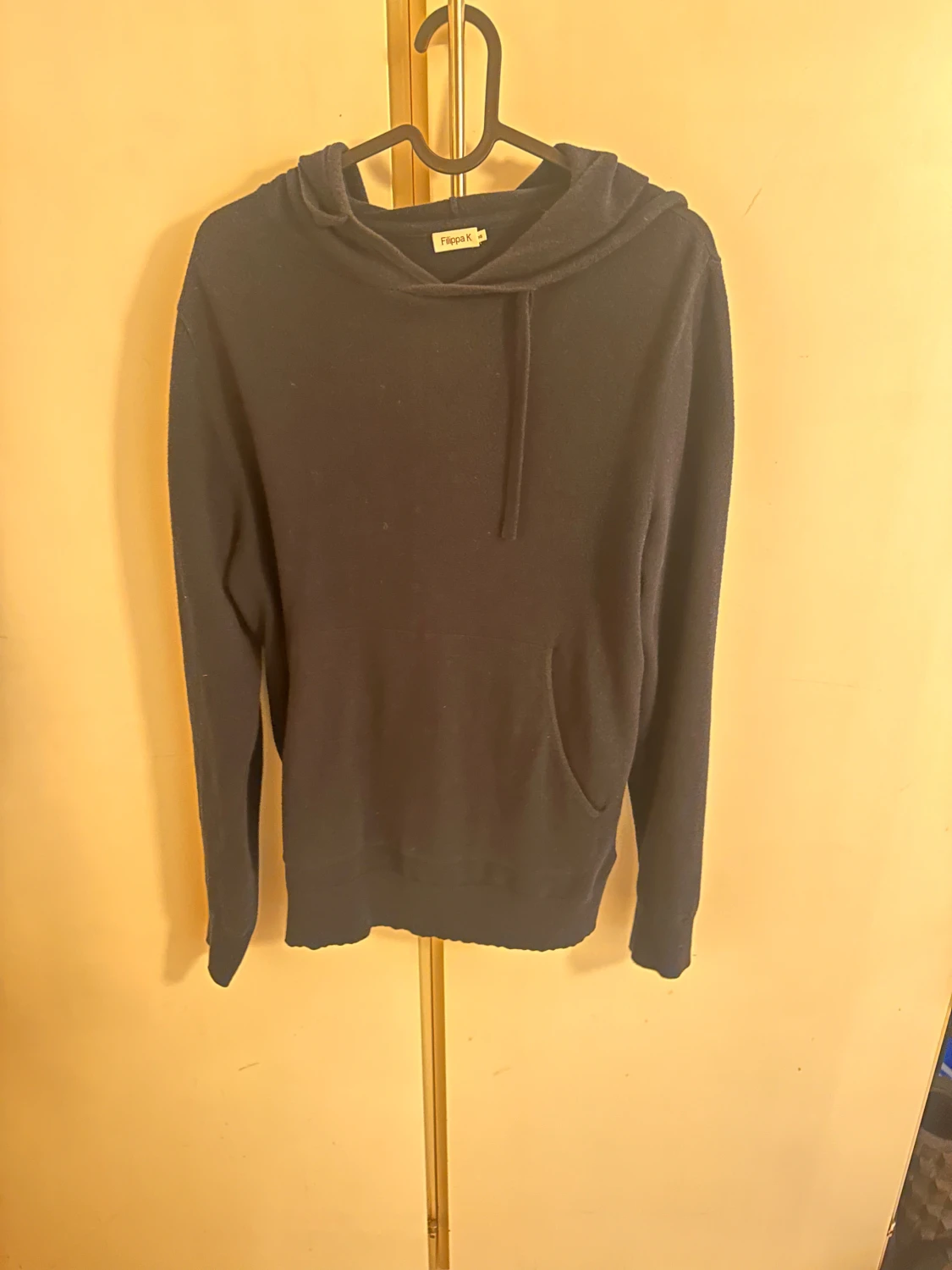 FILIPPA K stickad hoodie
