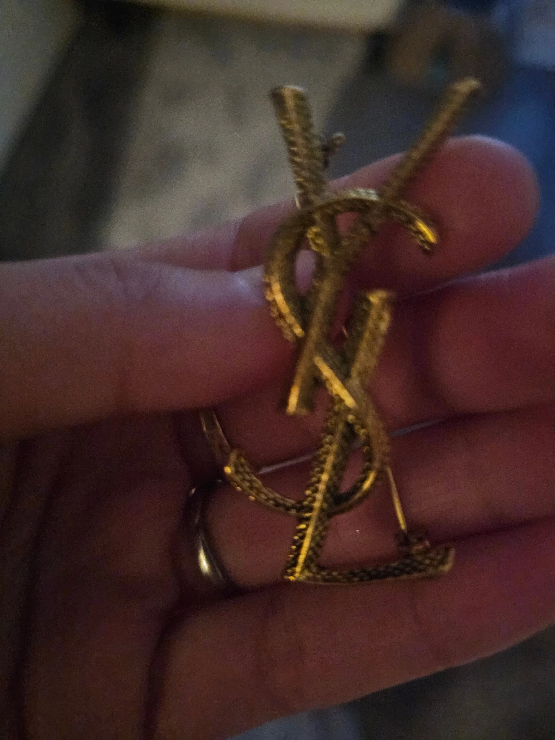 YSL guld brosch logga - 1