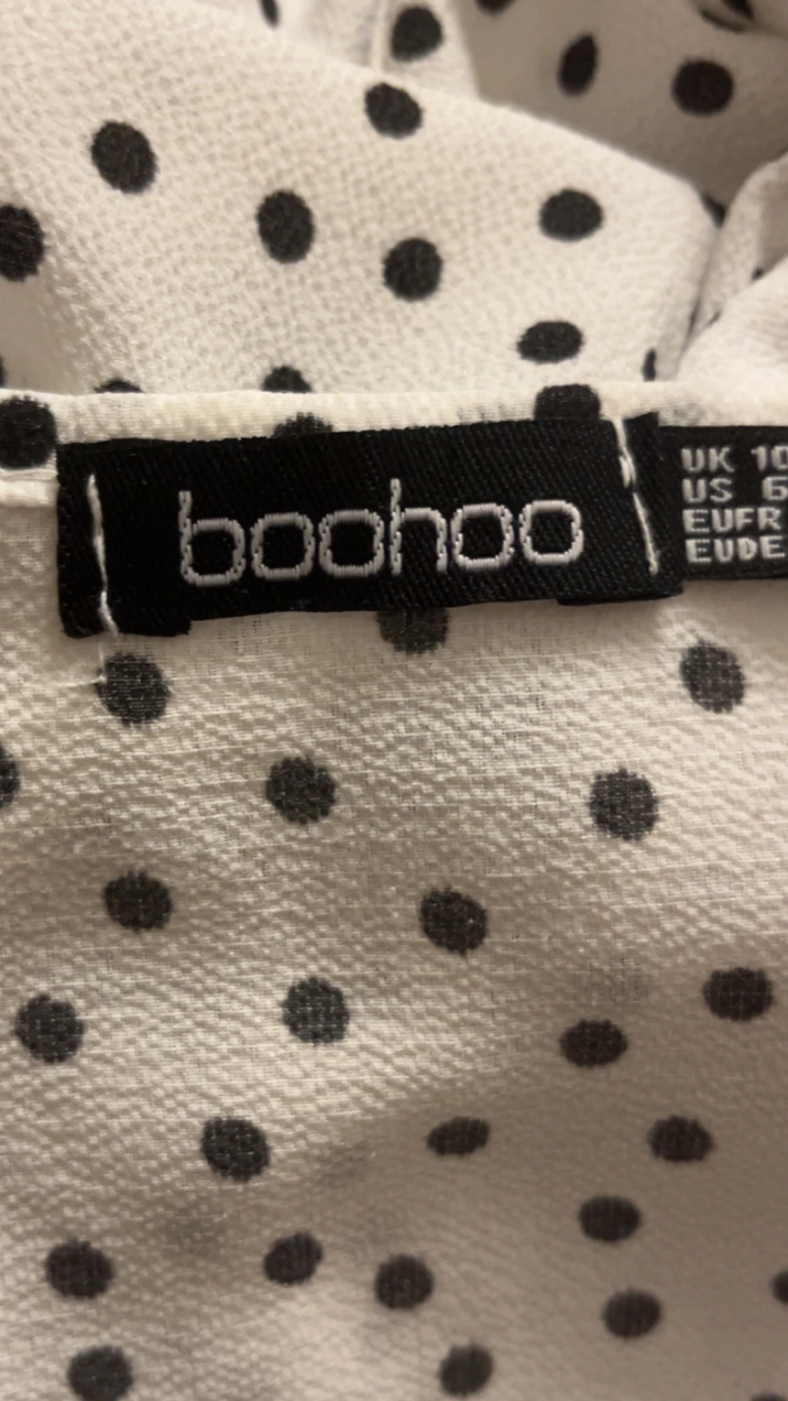 Prickig omlottblus från Boohoo - 1