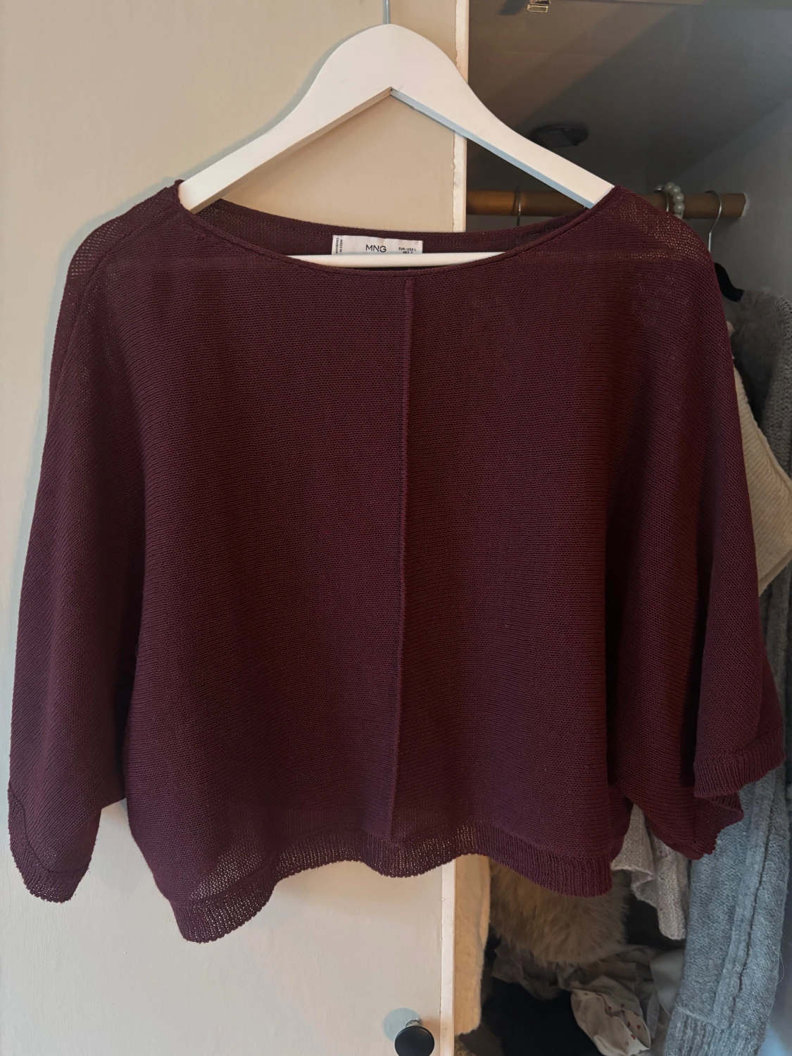 Vinröd croppad stickad tröja MNG - 1
