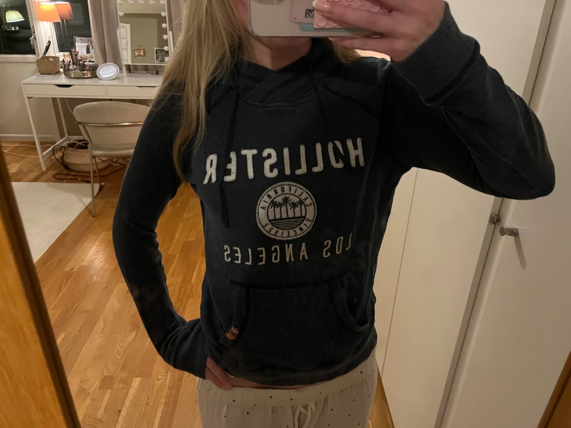 Hollister hoodie - 2