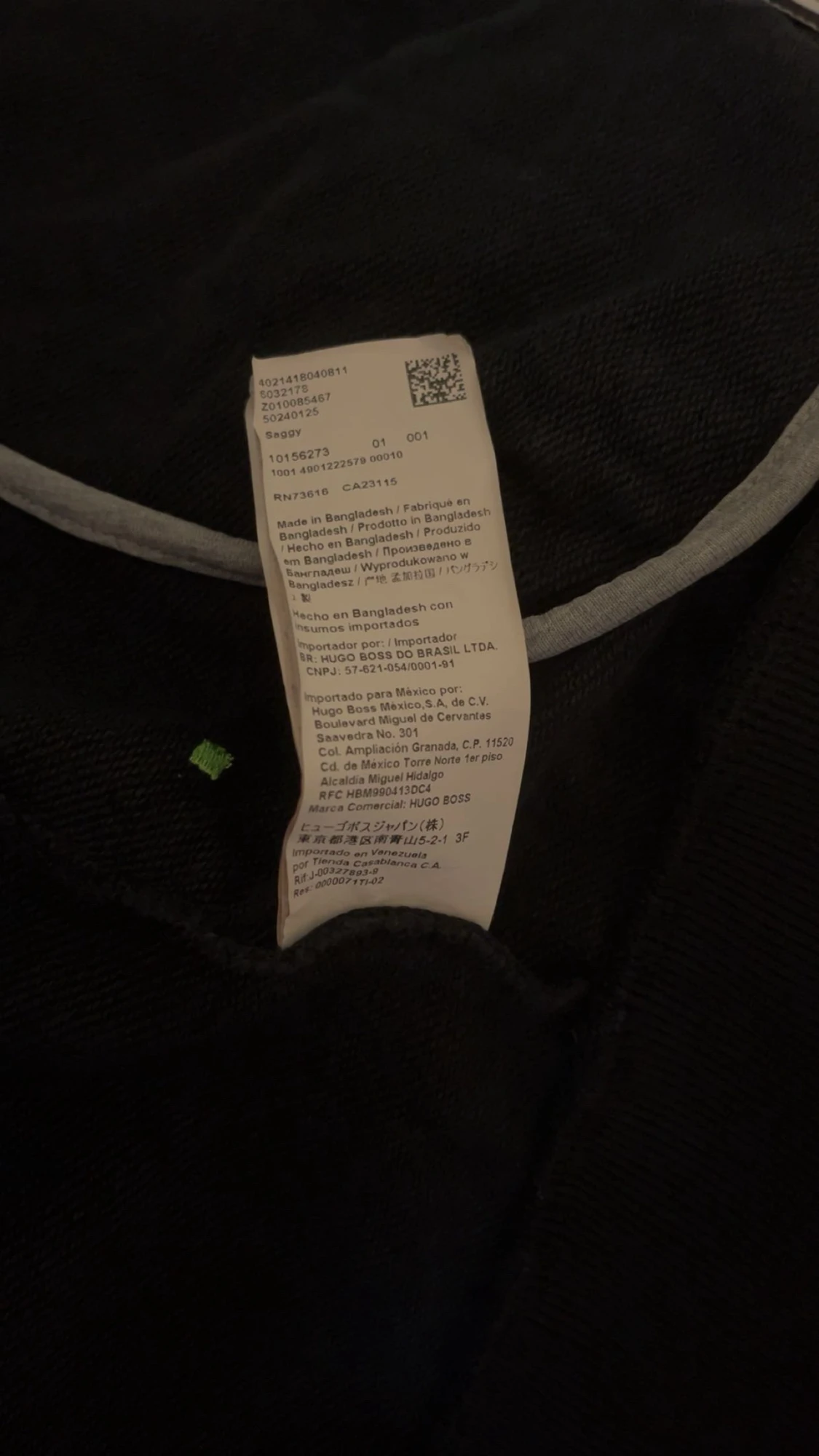 Svart hoodie från Hugo Boss - 5