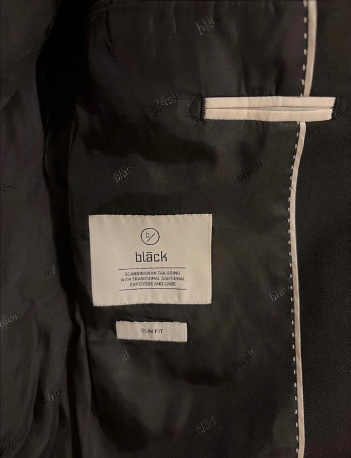 Svart kostym slim fit från Bläck - 2