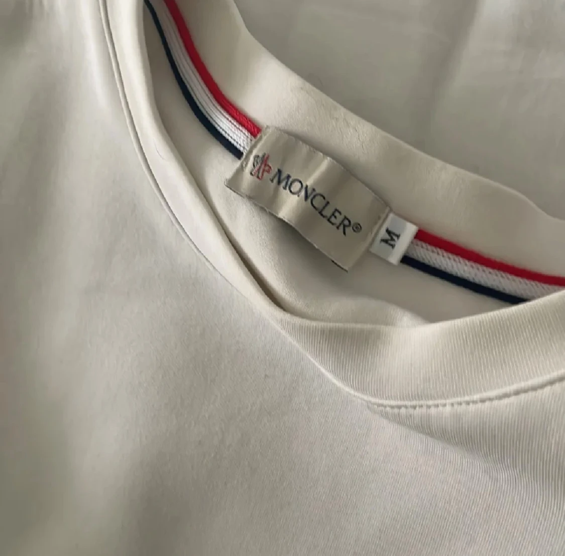 Vit sweatshirt från Moncler med ränder - 2