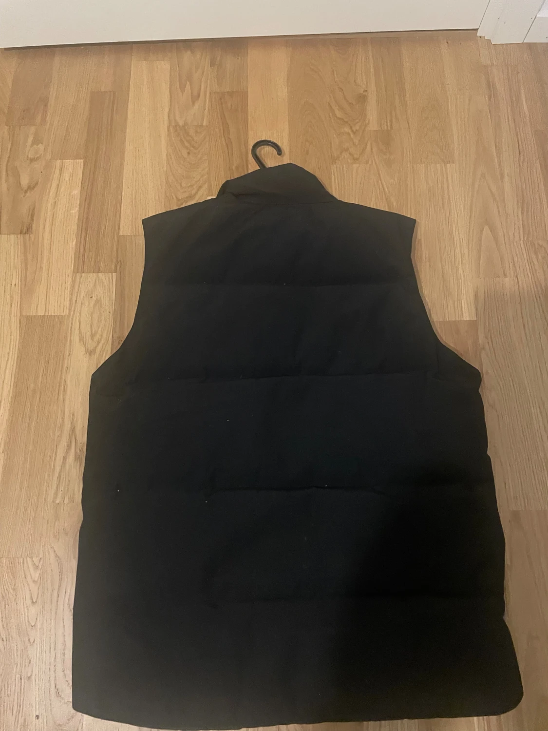 Svart dunväst från Canada Goose M - 4