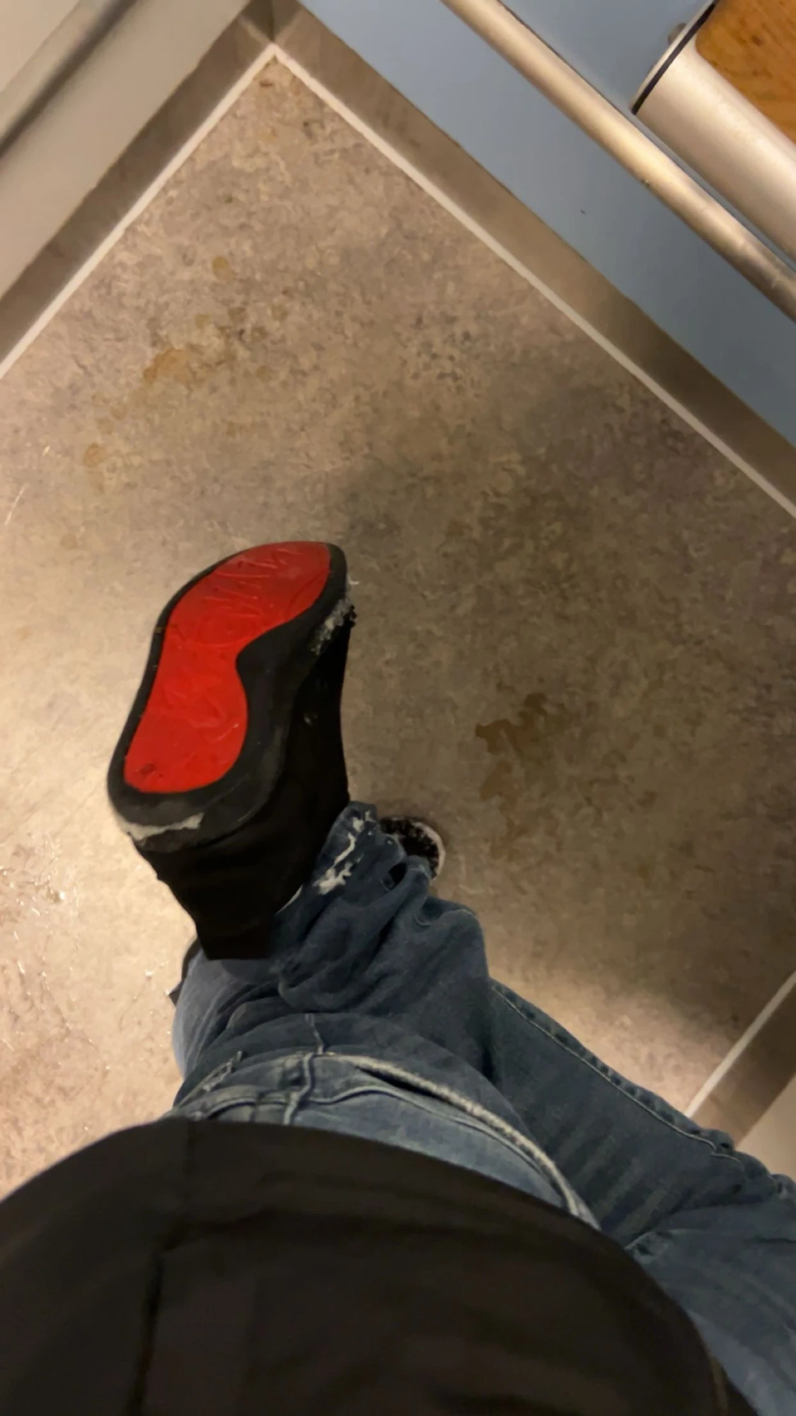 Svarta Louboutin sneakers med nitar - 3