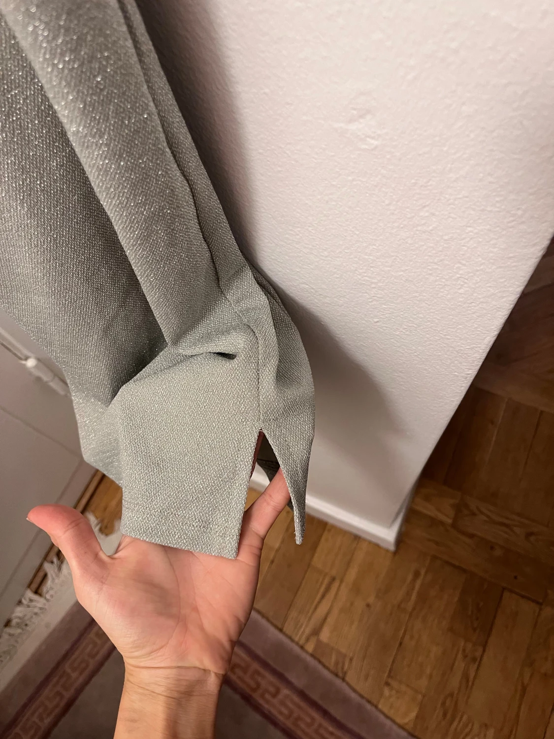 Glittrig silver klänning  - 3