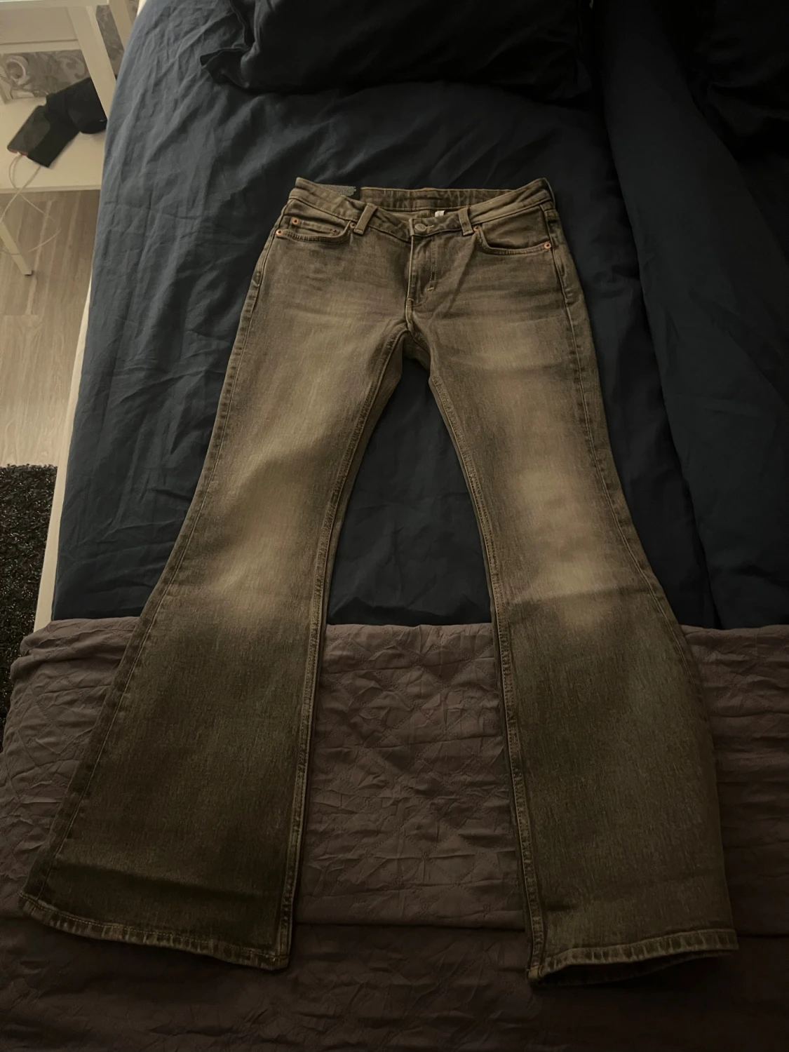 Weekday Flame bootcut jeans grå 27/32
