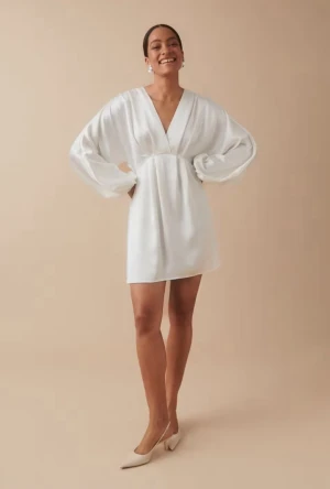 Vit silkesklänning från gina - Vit silkesklänning från gina tricot