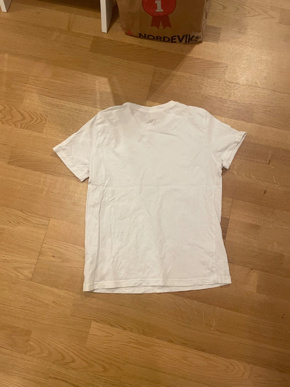 Vit basic t-shirt i bomull
