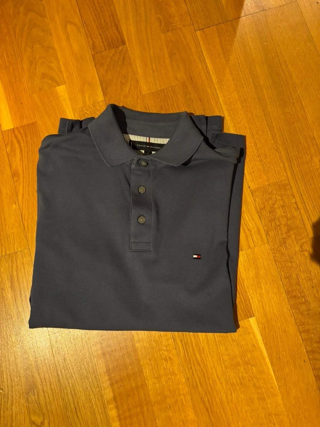 Tommy Hilfiger pikétröja