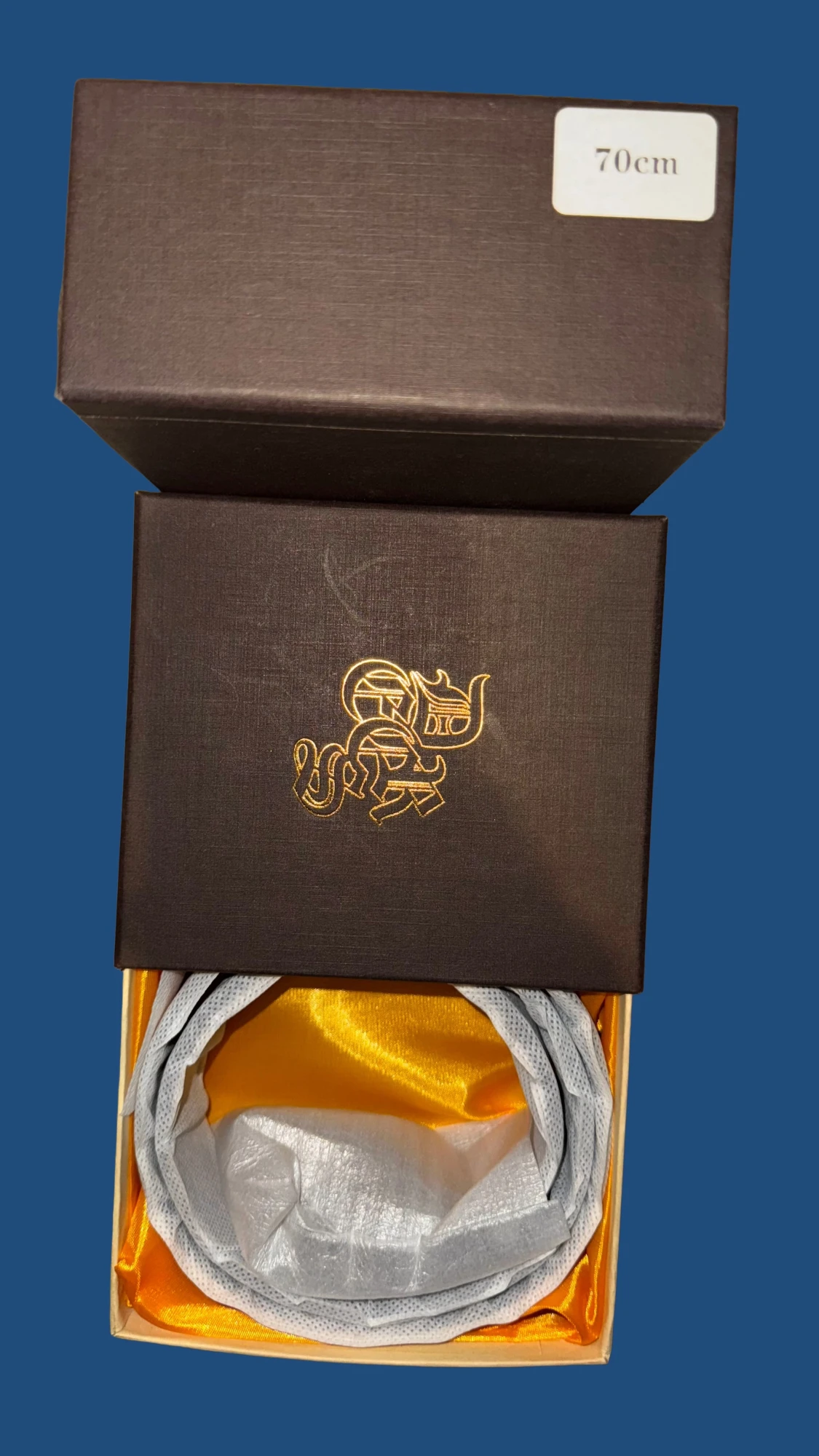 Elegant svart bälte från Decrese Sweden i 100% äkta läder med silverfärgat metallspänne. Stilrent - 6