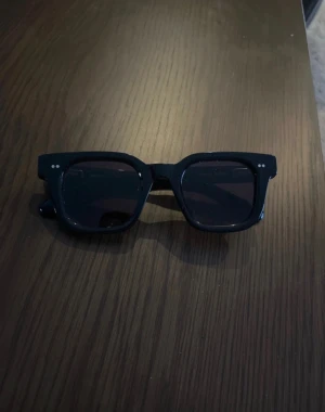 Chimi Svarta 04 - Helt nya men köpte två par så säljer de andra.